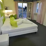 Augusta 3*