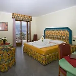 Augusta 3* مالتشيزينيه