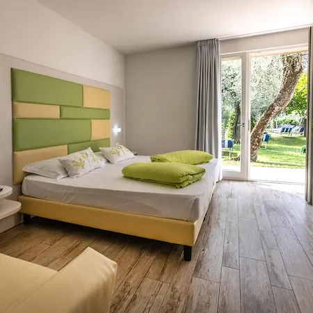 Augusta 3* Μαλτσεζίνε