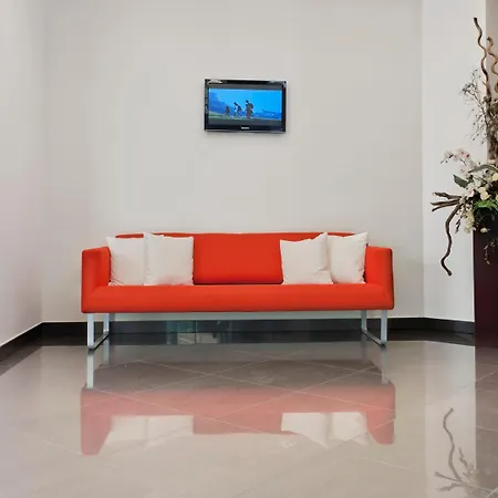 Augusta 3* Μαλτσεζίνε