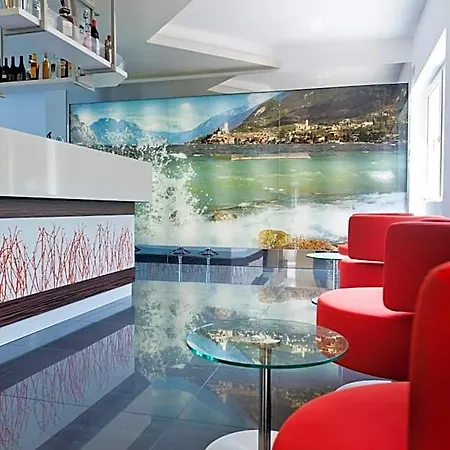 Augusta Hotel 3*
