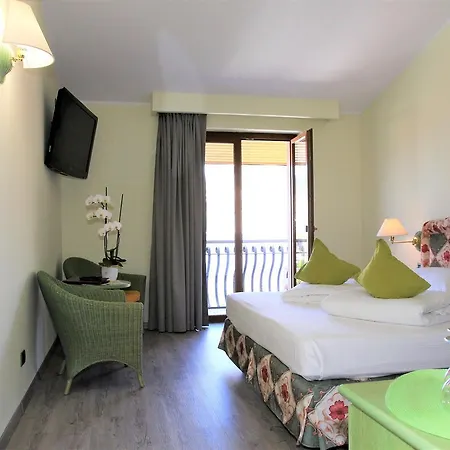 ホテル Augusta マルチェージネ