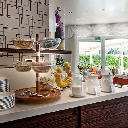 Augusta マルチェージネ