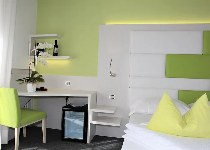 Augusta 3* Malcesine